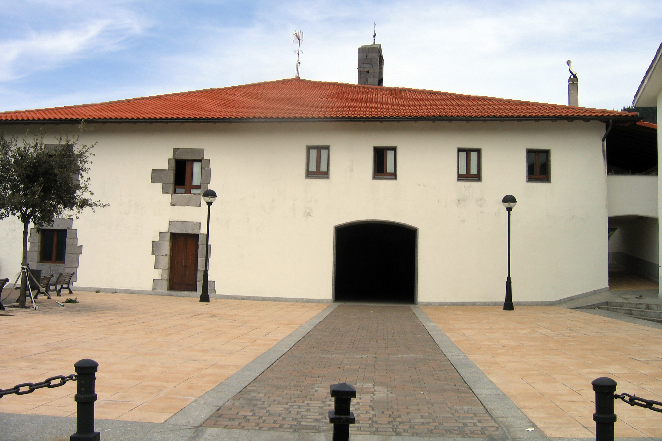 San Medel ermita Azkoitian