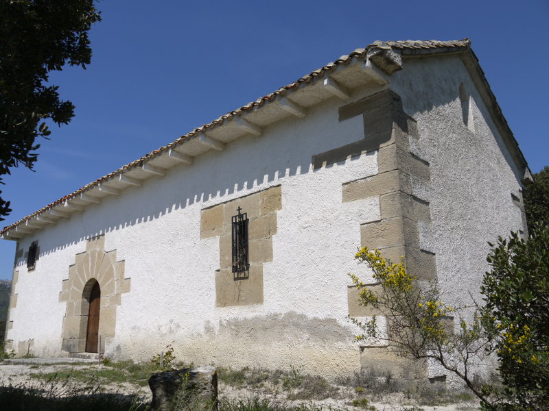 Santa Kruz ermita Bakedano aldean