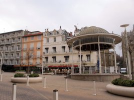 Santa Eugenia plaza eta Kioskoa