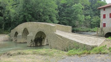 Pont de Gramont erdi aroko zubia, Bidaxune