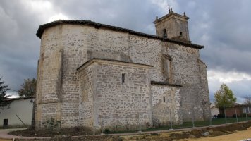 San Esteban eliza, Gauna
