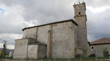 San Esteban eliza, Gauna