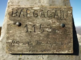 Bargagain (1153m) gurutzeko plaka
