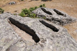 Revengako nekropolia, Quintanar de la Sierra aldean