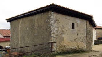San Esteban eliza, Ibisate Arraia-Maeztu