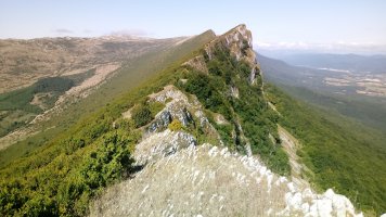 Satrustegi Erpina (1139m) mendebalderako ertza