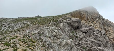 Forcako Atxar (2390m) lenito lepotik igotzen