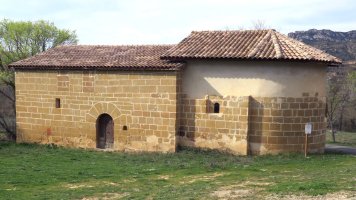 Santa Luzia baseliza, Bastida