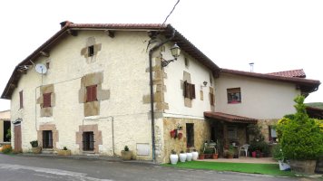 Etxea, Arrieta Iruraitz-Gauna