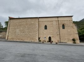 Angostoko Andra Maria Santutegia. Gaubea (Villanañe)