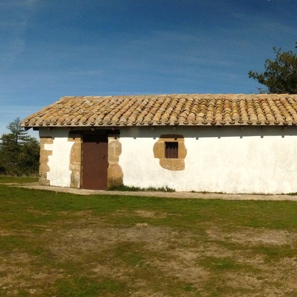 Santa Ageda ermita, Ertxubiako tontorrean