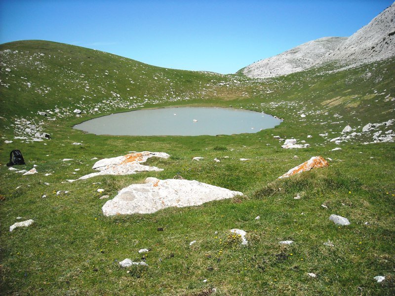 Ibón de Ezkaurre 1 trikuharria