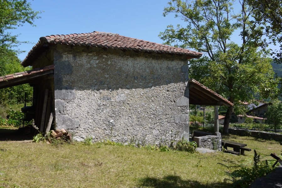 San Kosme eta San Damian ermita Markina aldean