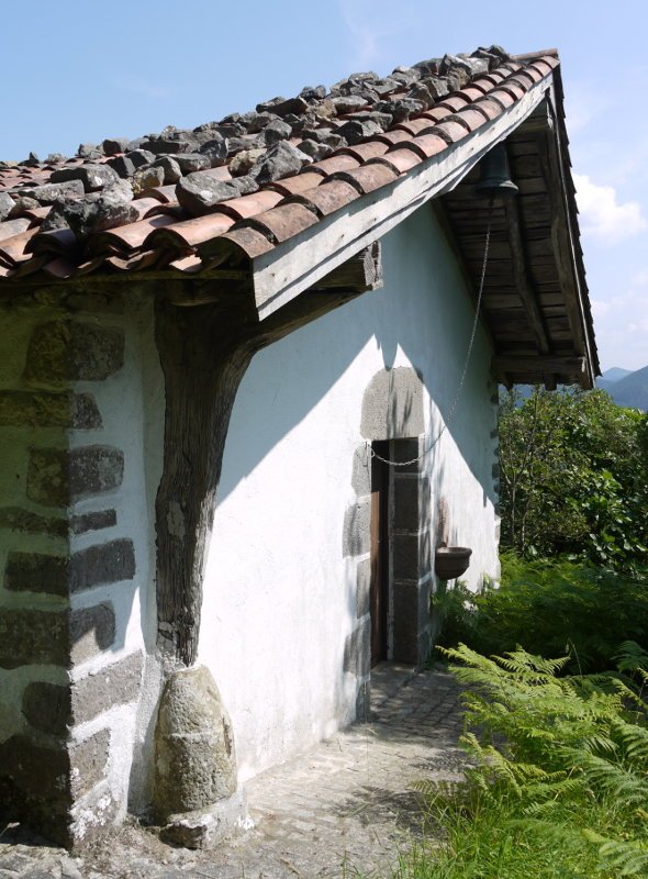 San Bixenti ermita Aulesti aldean
