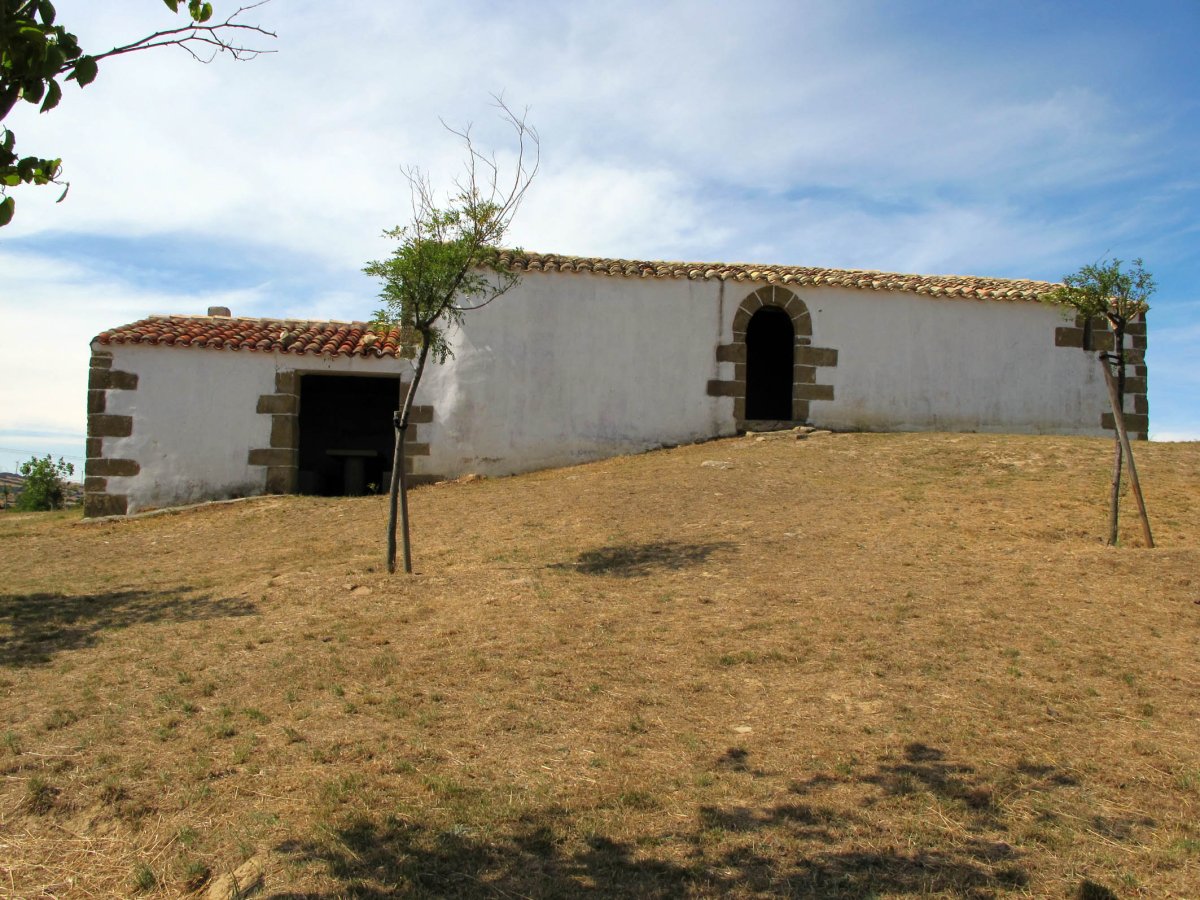 San Pedro ermita Barasoain aldean