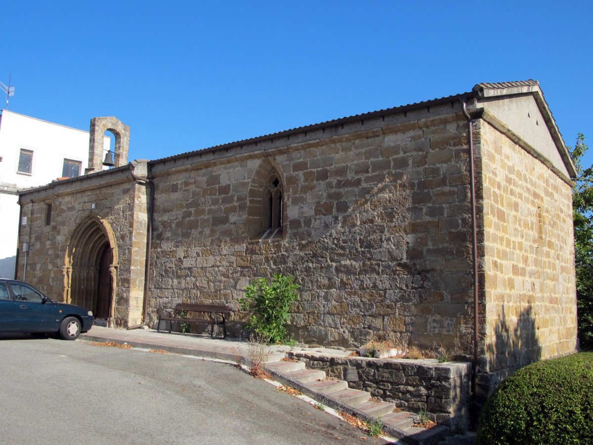Santa Maria de la Peña ermita Arazurin