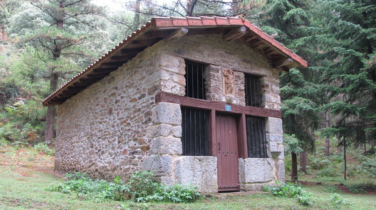Aita Kurutzekoa ermita, Mañaria