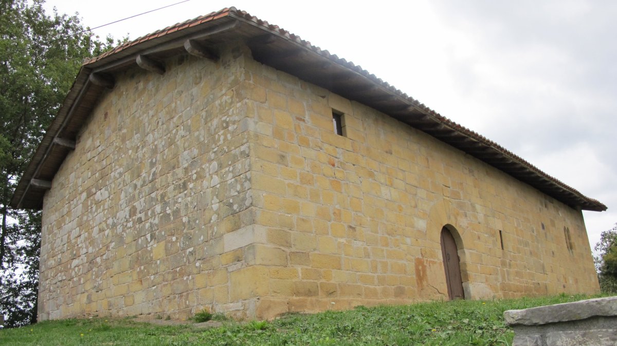 San Bartolome ermita, Larrabetzu