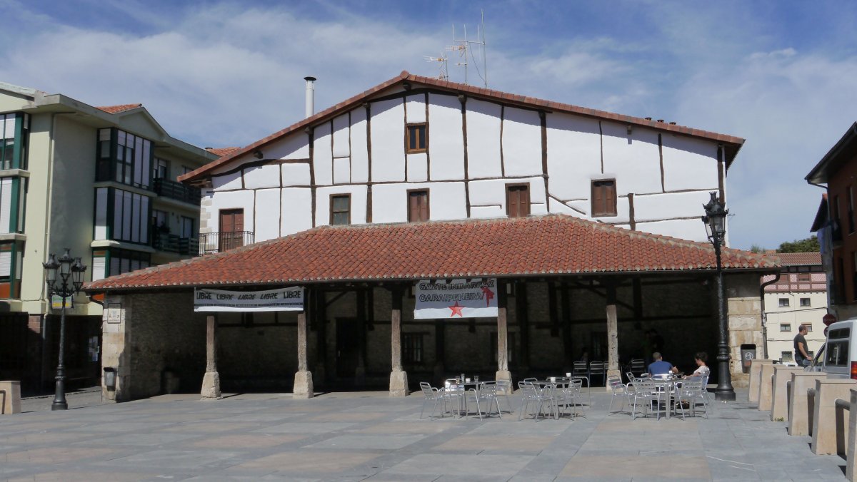 Santa Maria plaza