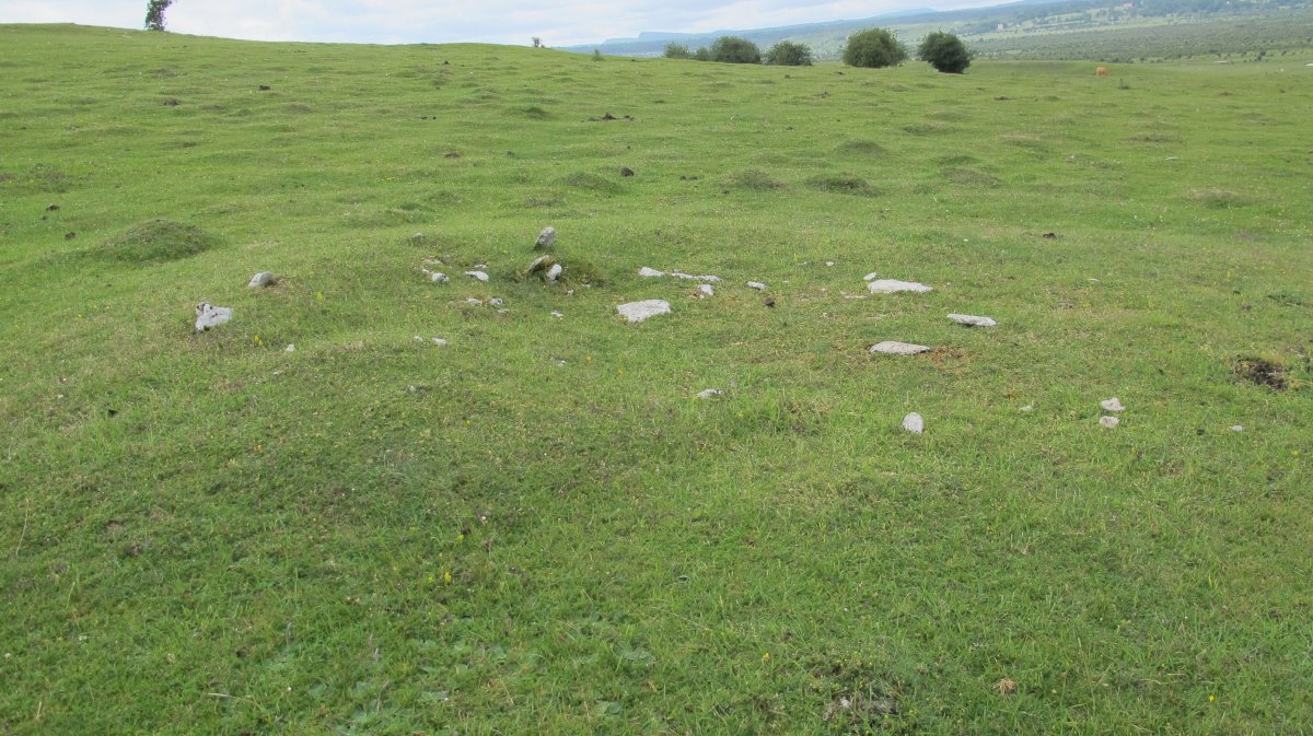 Camino de Arratondo ipar tumulu 3, Urbasa