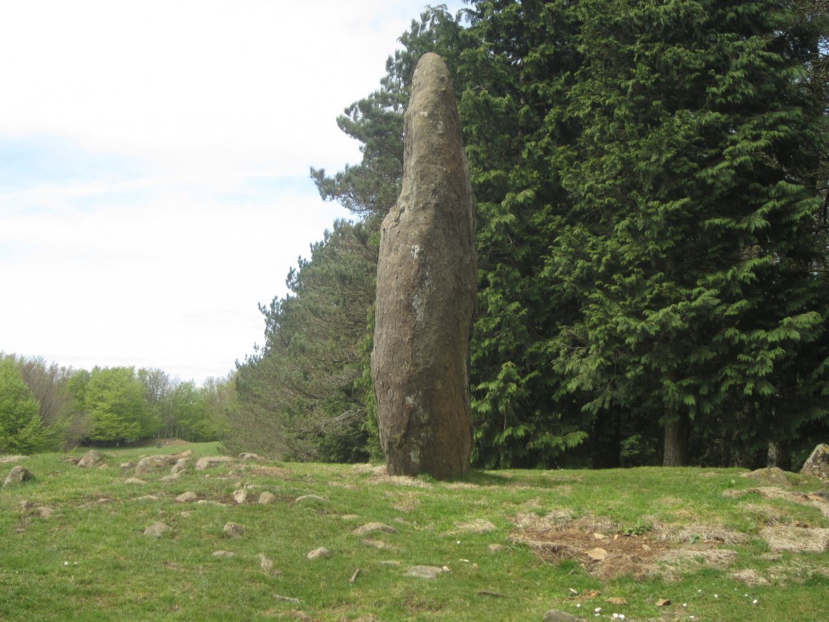 Menhir Arribiribilleta   Abril 2015