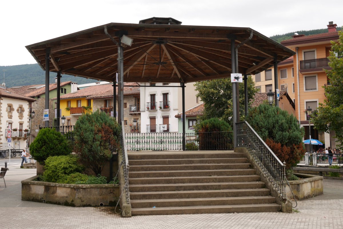 Zurrategi plazako kioskoa, Antzuola