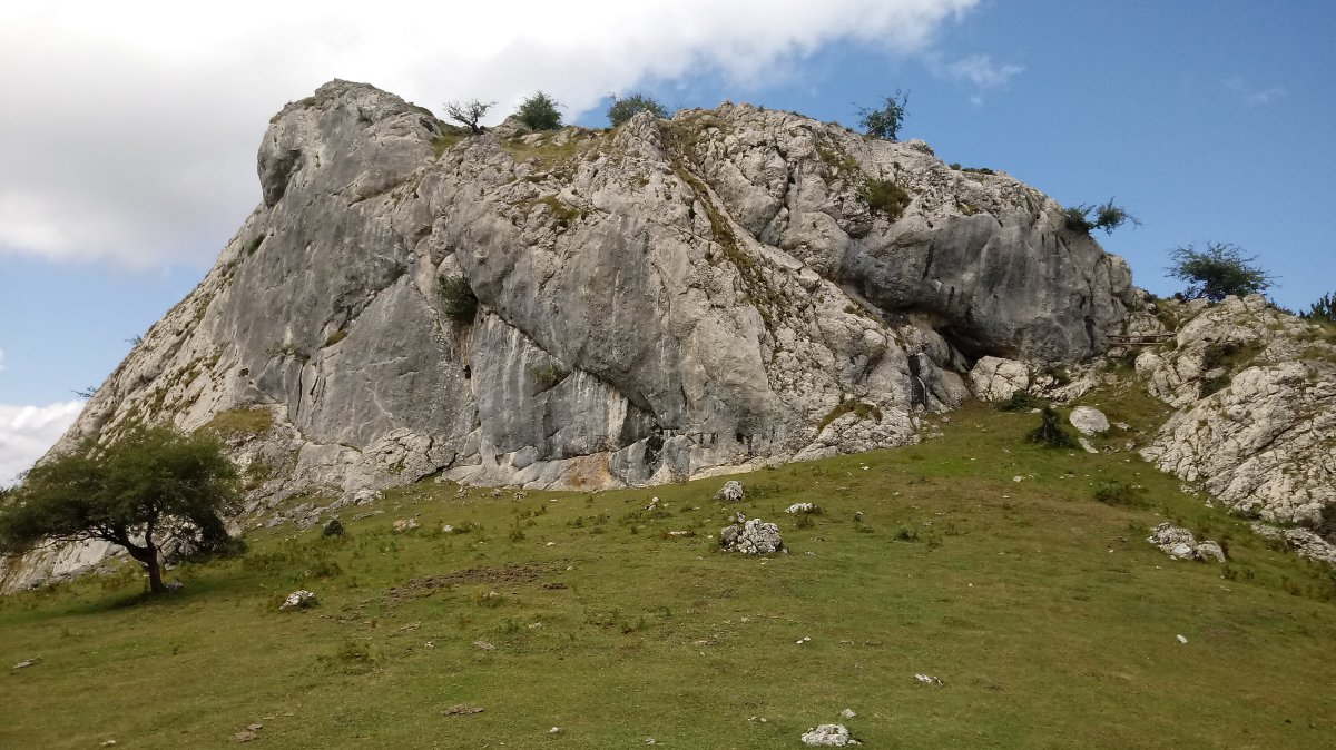 Zabalaitz (868m) Garagartzako lepotik