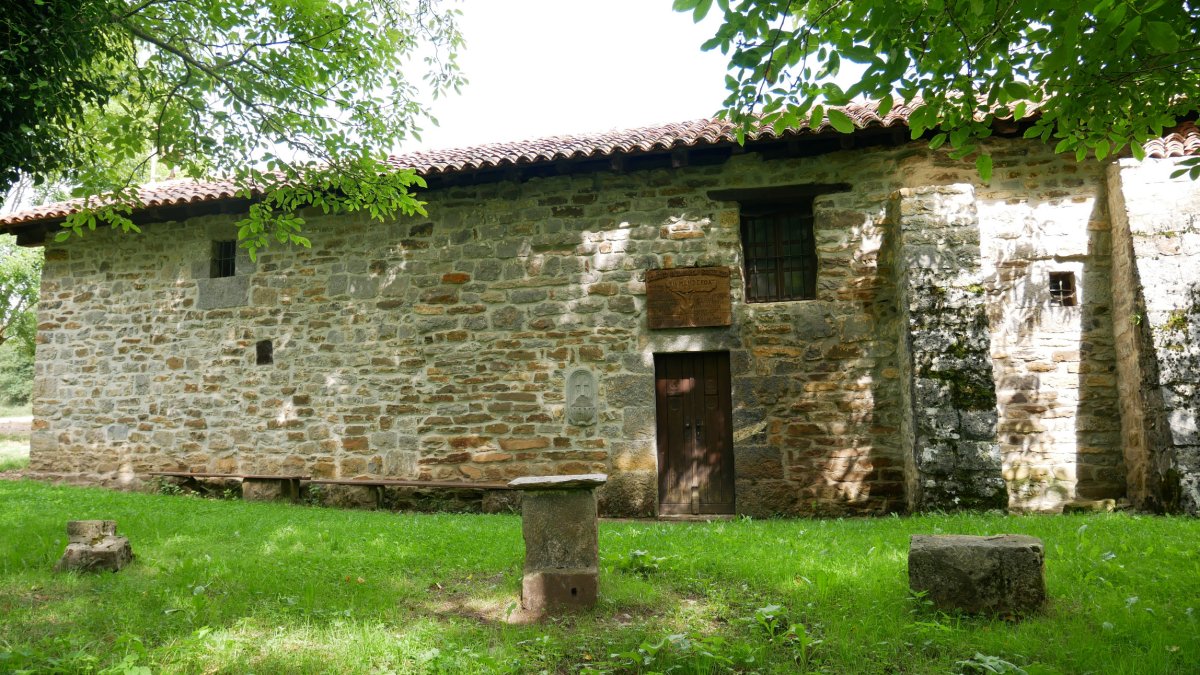 San Donato baseliza, Betelu