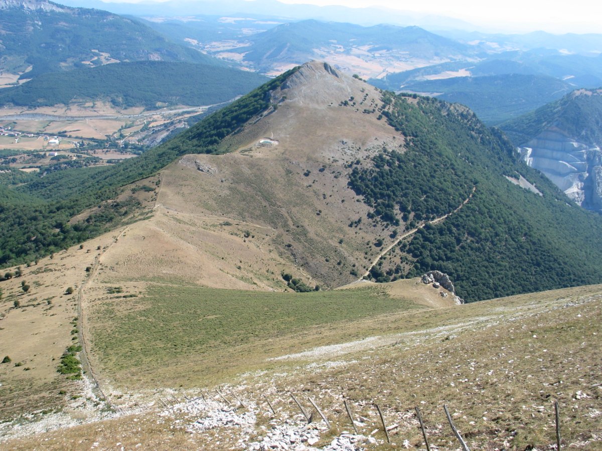 Gaztelu, Txurregi aldetik ikusita