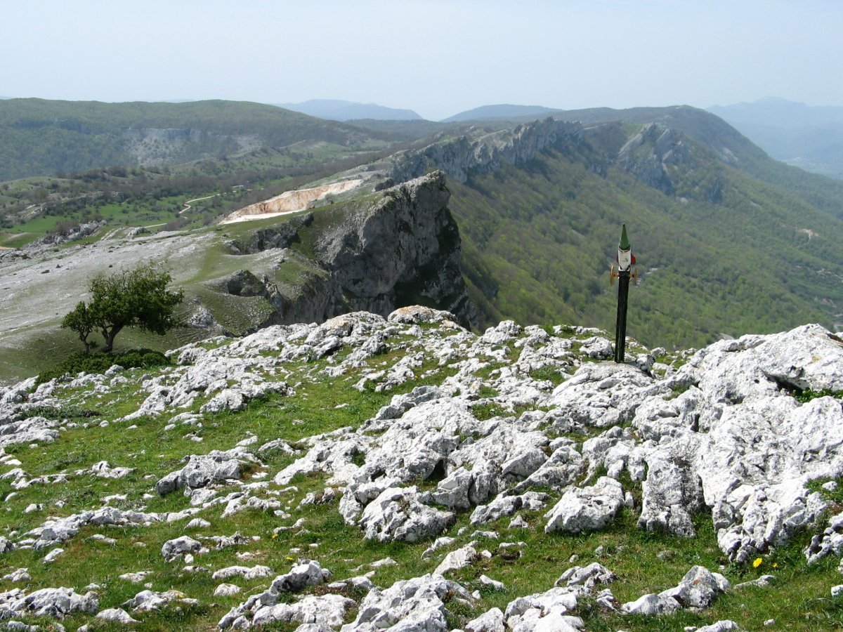 Saratsa tontorra eta Lizarragako mendatea