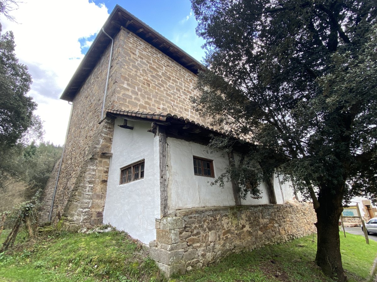 Andra Mari Igokundearen Eliza. Eskoriatza (Mazmela)