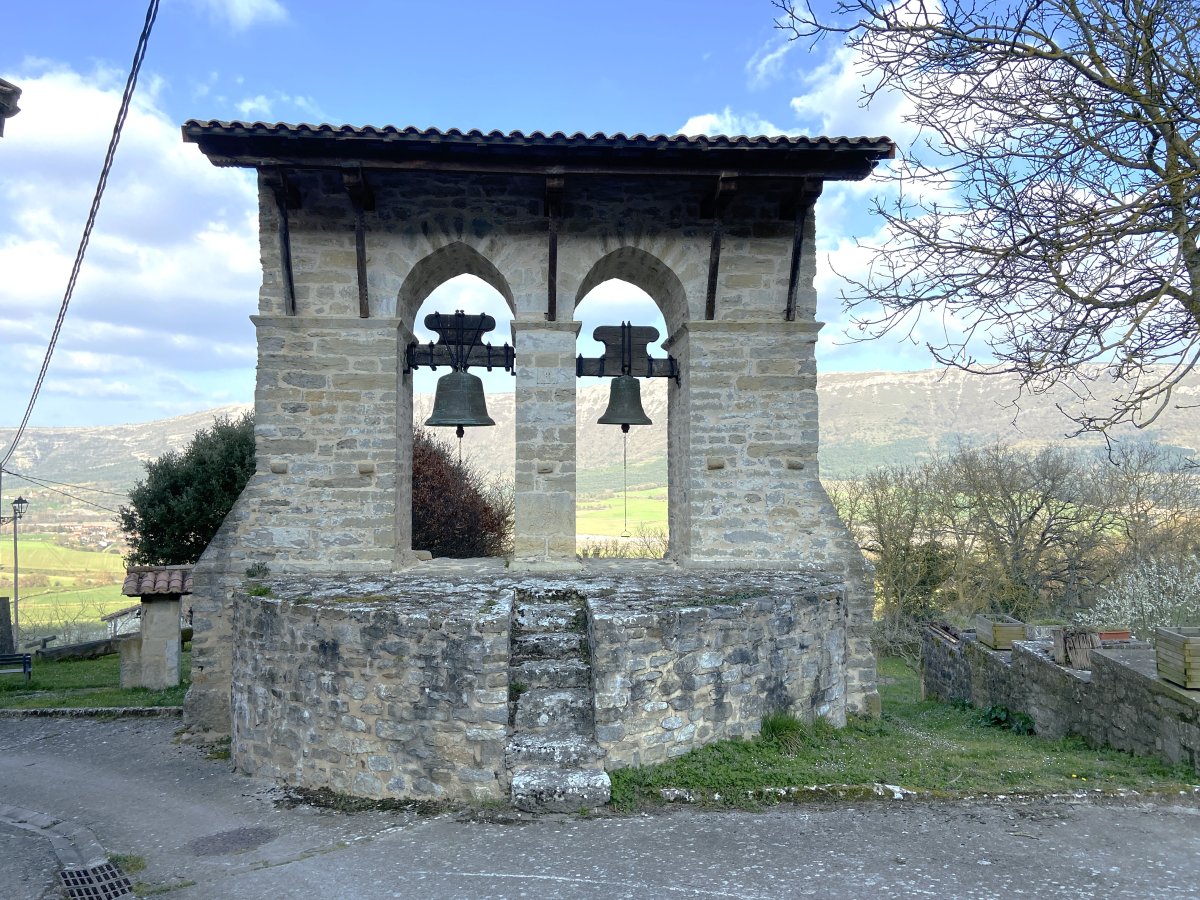 San Quirico eta Santa Julita Eliza. Kuartango (Uribarri-Kuartango)