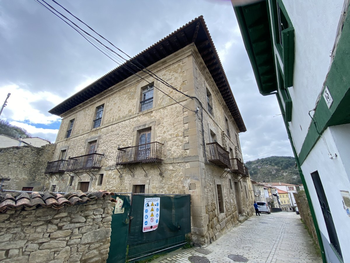 Zambrana Herran Jauregia. Añana (Gesaltza Añana)