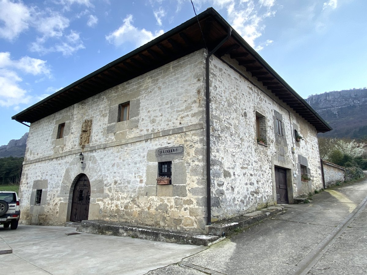 Ocharan Jauregi-Etxea. Kuartango (Uribarri-Kuartango)