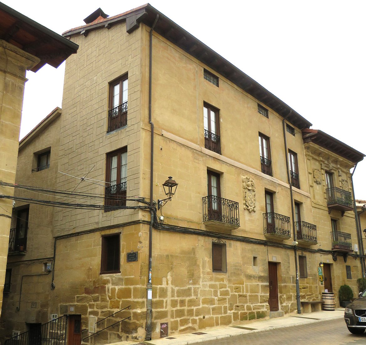 Etxea (El Frontin Kalea 12), Bastida