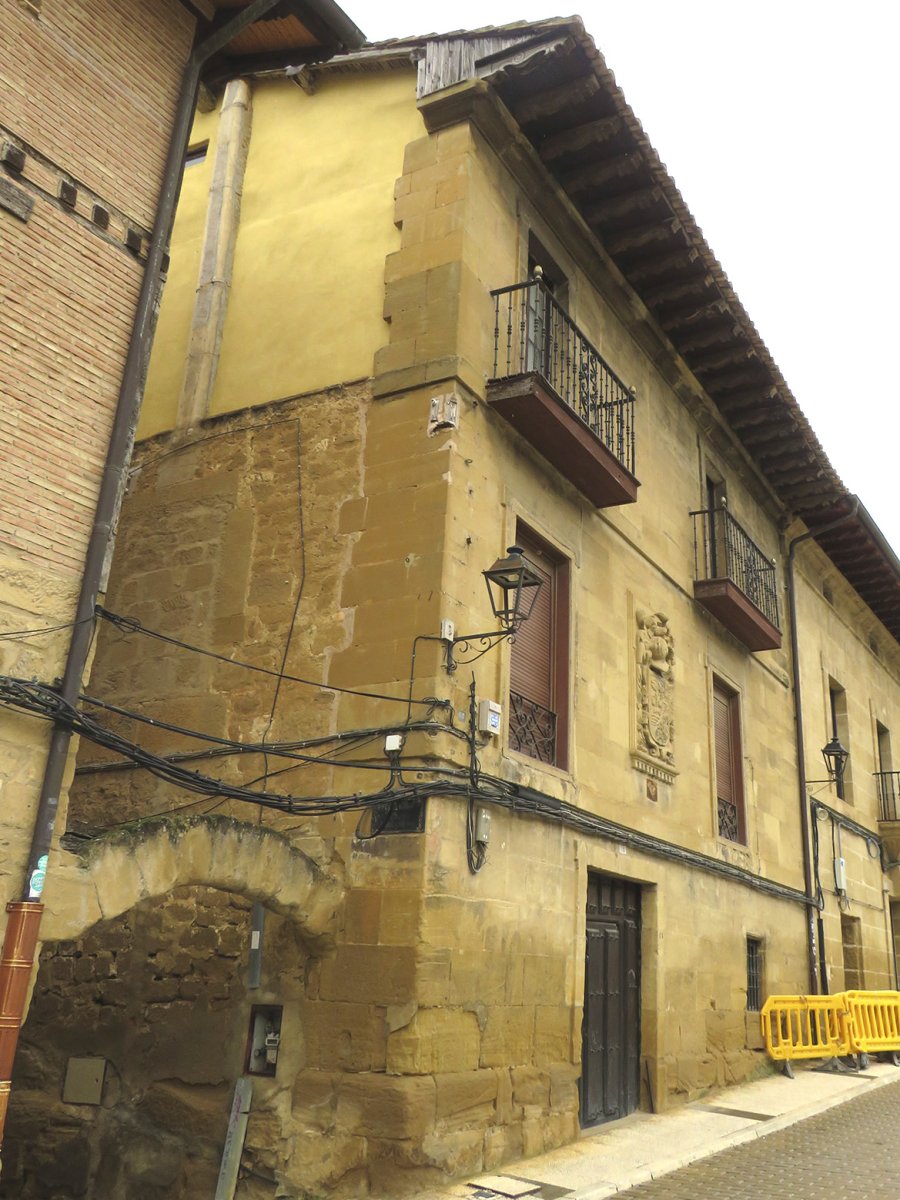 Etxea (El Frontin Kalea 16), Bastida