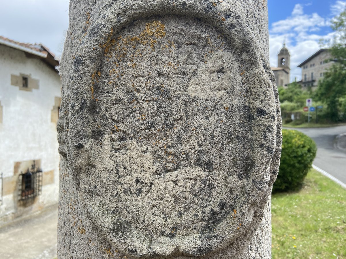Gurutzea. Arratzua-Ubarrundia (Uribarri-Ganboa)