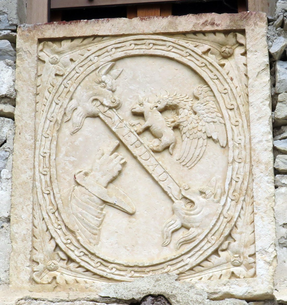Armarria (Santa Ana 5), Zuhatzu-Donemiliaga