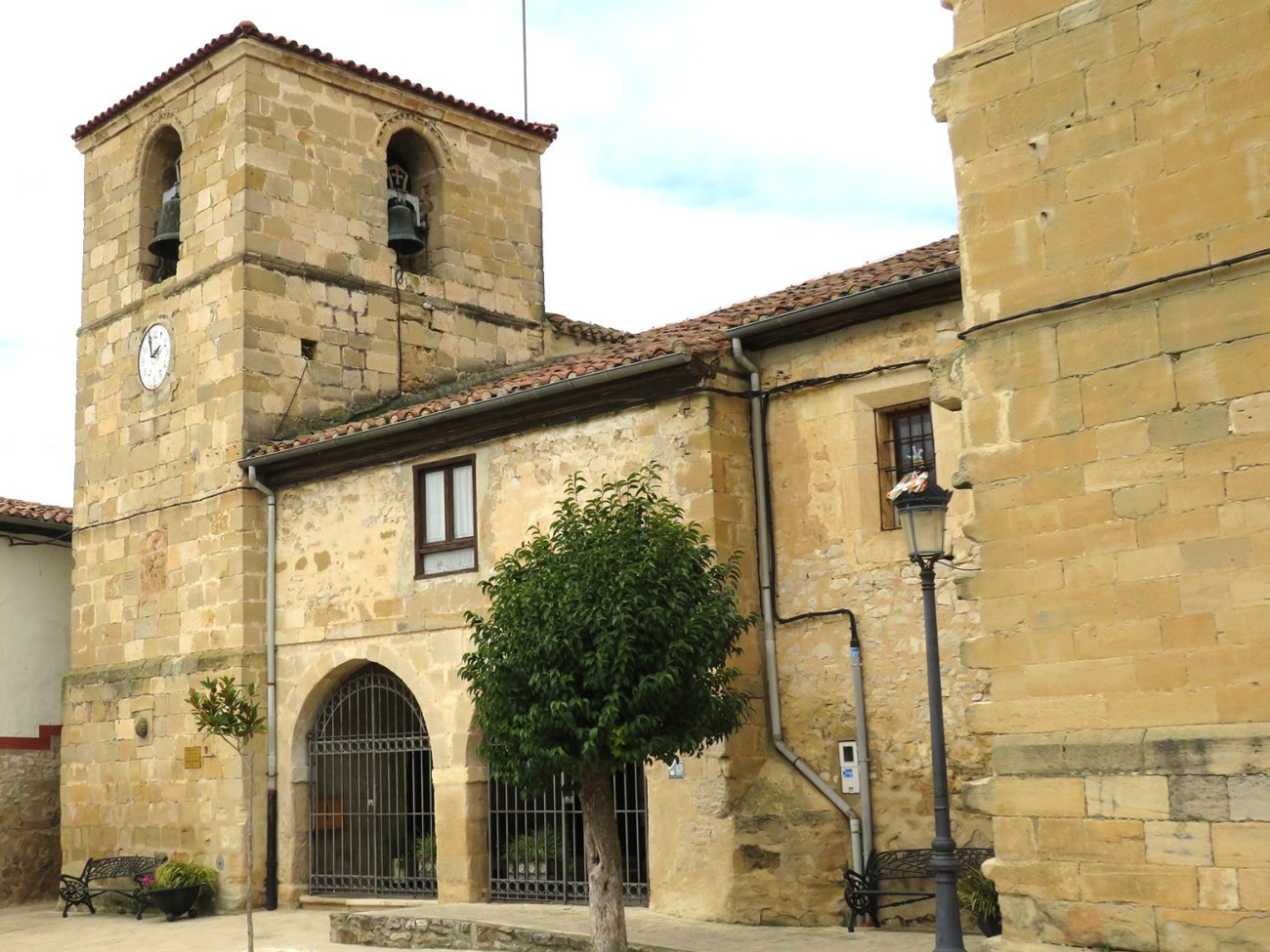 Santa Luzia eliza, Zambrana