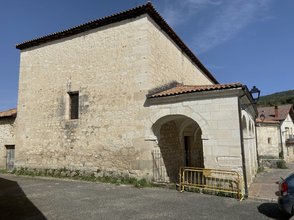 San Julian eta Santa Basilisa Eliza. Gaubea (Villanueva de Valdegovia)