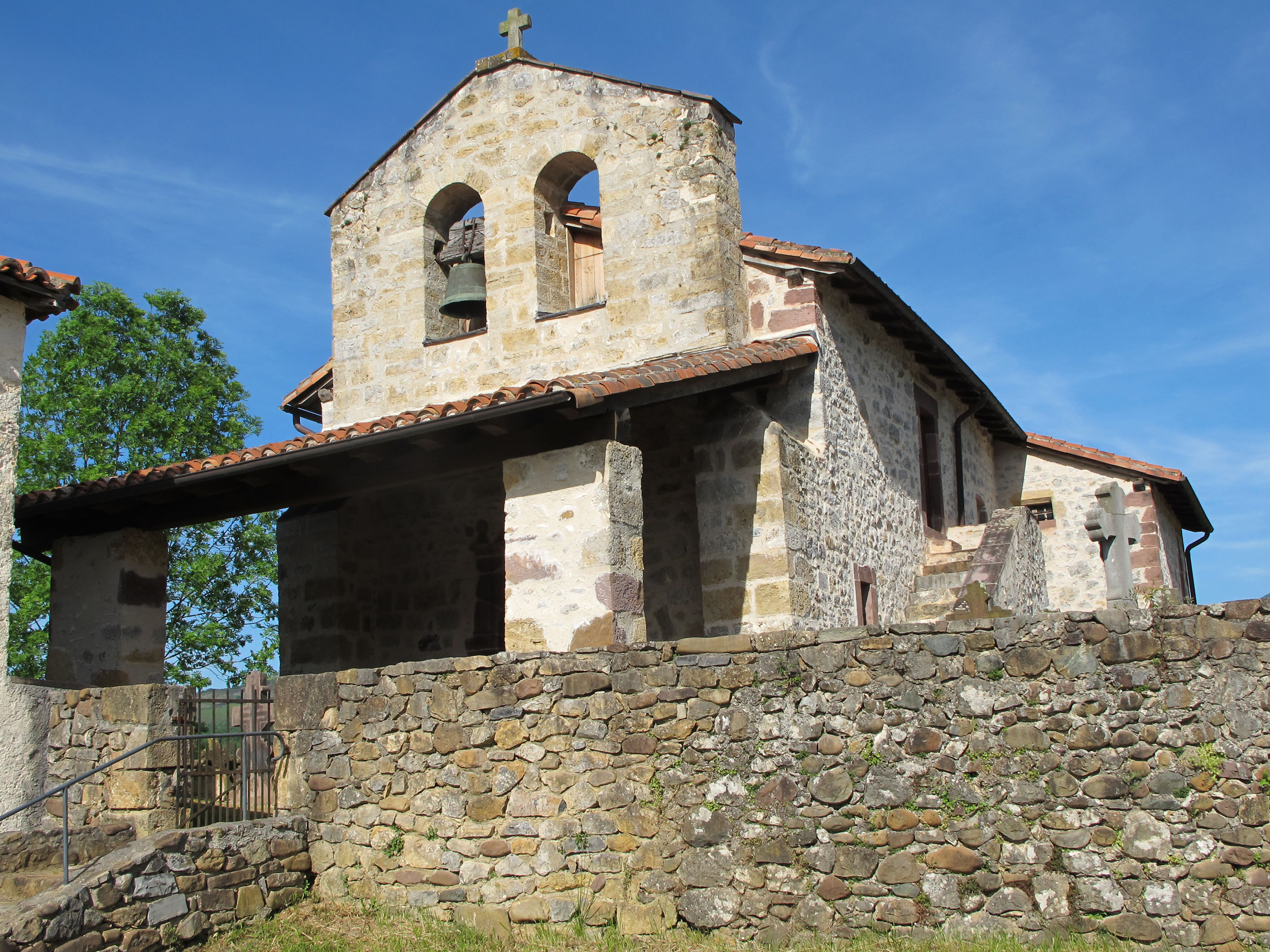 San Andres ermita Bazkazane auzoan