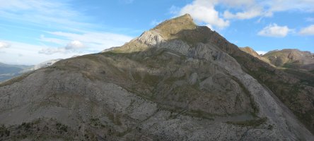 Aguerri (2447m) Hurbiltzen Foraton lepotiko sendatik