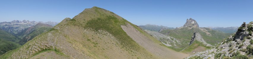 Peña Blanca ekialdetik ikusita