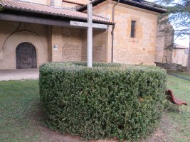 Gurutzea eliz atarian, Turiso-Lantaron