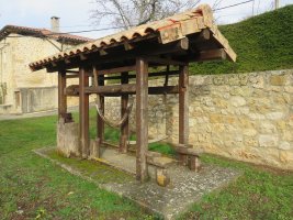 Perratokia, Pinedo-Gaubea