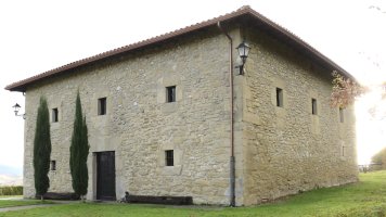 Castillo jauregia, Castillo Sopeña-Erriberagoitia