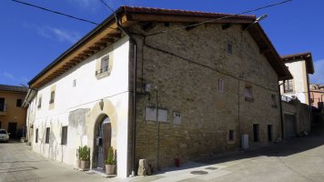Etxea (Errege Kalea 2), Lacervilla-Berantevilla