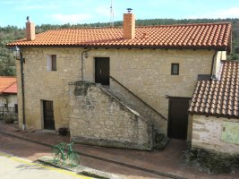 Ikastetxea, Quintanilla-Erriberabeitia