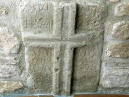 Hilarria Luzio etxe barruan, Abartzuza