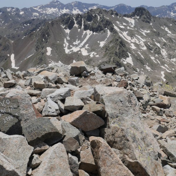Bacias tontorra eta Brazatoko tontorrak